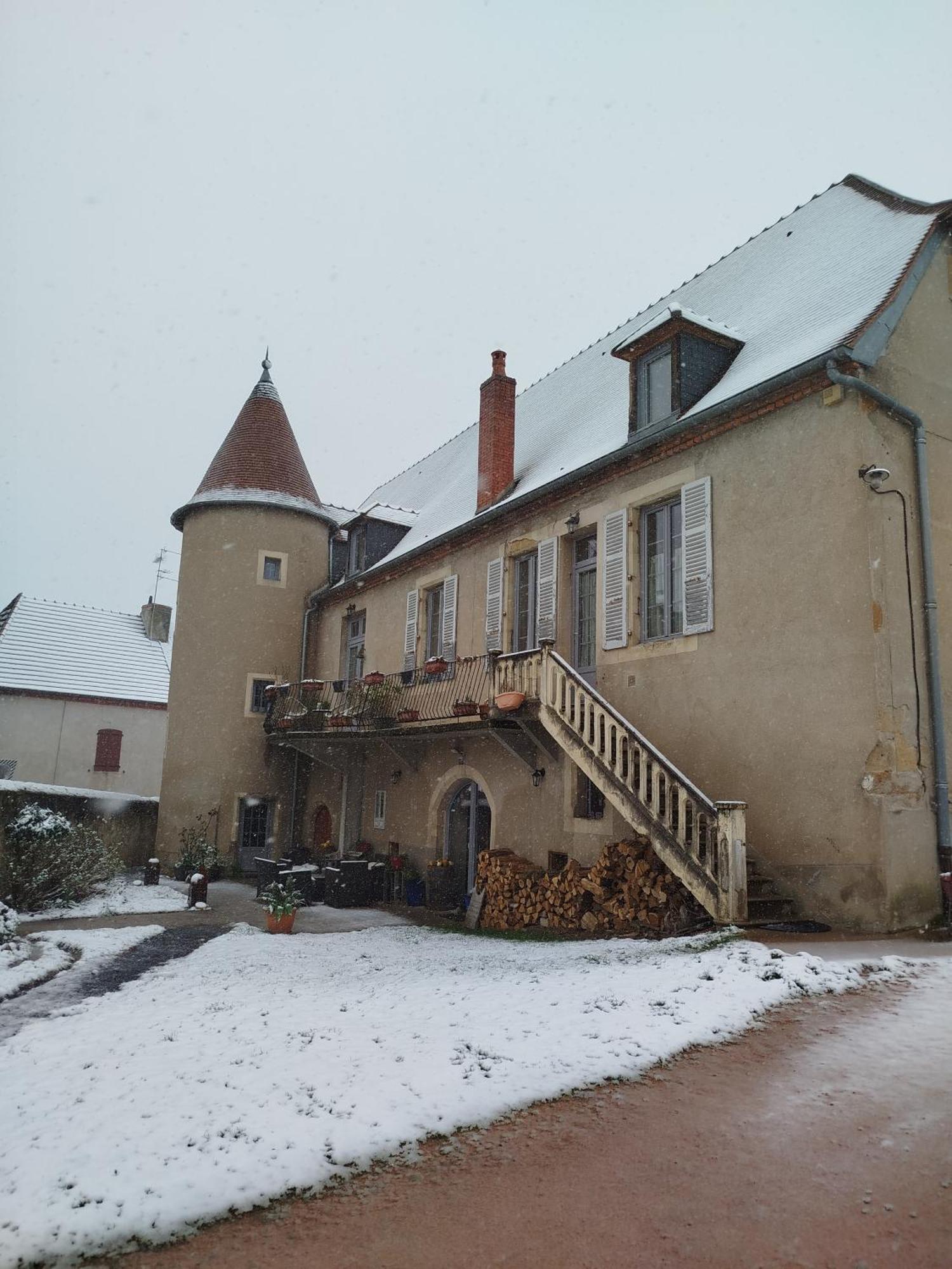 Chateau Besson Desertines  Exteriör bild